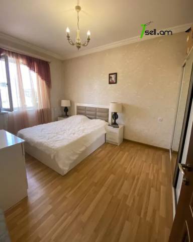 Մեկ հարկանի քարե տուն Ղափանցյան փողոցում Արաբկիրում, 500 ք.մ., եվրովերանորոգված