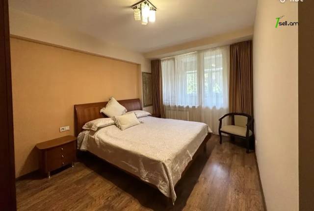 3 սենյականոց բնակարան Ամիրյան փողոցում, 69 քմ, 3/11 հարկ, 2 սանհանգույց, կապիտալ վերանորոգված