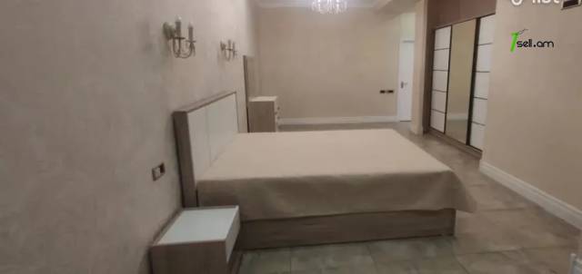 4 սենյականոց բնակարան նորակառույց շենքում, Ծիծեռնակաբերդի խճուղի, 160 ք.մ., 2 սանհանգույց