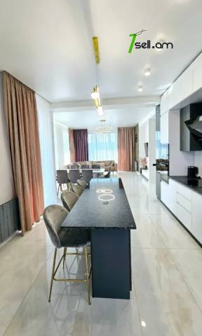 Երկու հարկանի տուն Գրիգոր Աղաբաբյան փողոցում Դավթաշենում, 800 քմ, 3+ սանհանգույց