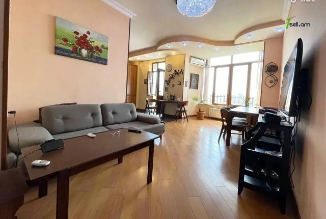 4 սենյականոց բնակարան նորակառույց շենքում Անտառային փողոցում, 125 ք.մ., 2 սանհանգույց