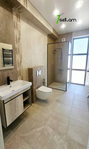 Երկու հարկանի տուն Գրիգոր Աղաբաբյան փողոցում Դավթաշենում, 800 քմ, 3+ սանհանգույց