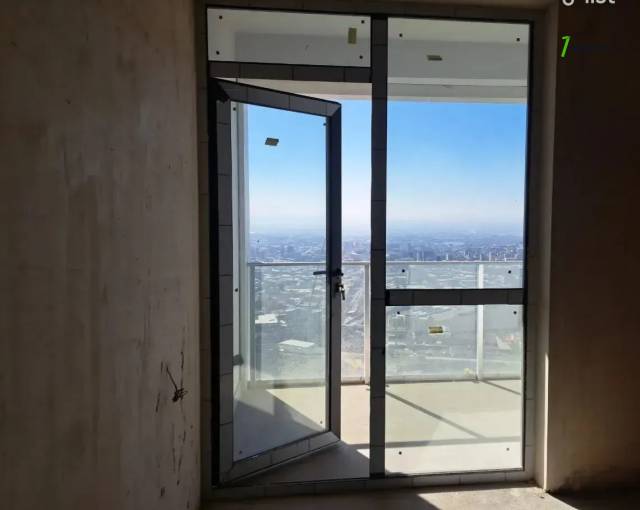 3 սենյականոց բնակարան նորակառույց շենքում Կարապետ Ուլնեցու փողոցում, 122 ք.մ., 2 սանհանգույց