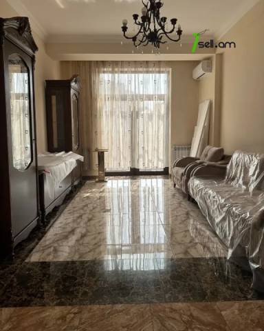 3 սենյականոց բնակարան Մարշալ Խուդյակովի փողոցում, 80 քմ, 2/4 հարկ, 2 սանհանգույց, բարձր առաստաղներ