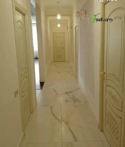Ընդարձակ 3 սենյականոց բնակարան նորակառույց շենքում Ավանում, 190 քմ, բարձր առաստաղներ