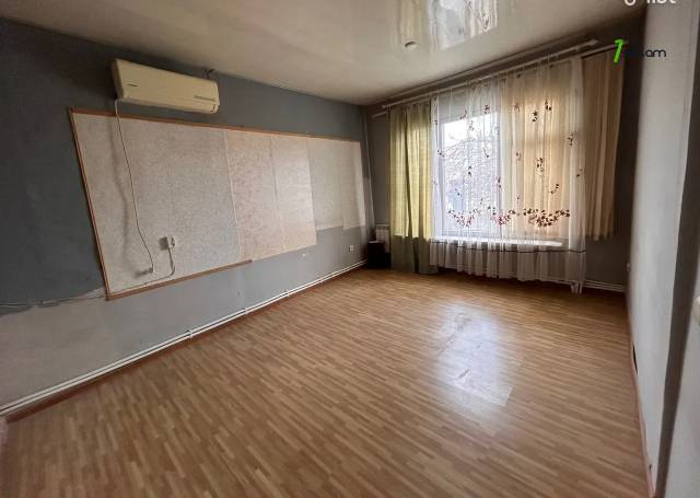 Երկու հարկանի քարե տուն Ներքին Շենգավիթ 9-րդ փողոցում Շենգավիթում, 185 ք.մ., 2 սանհանգույց