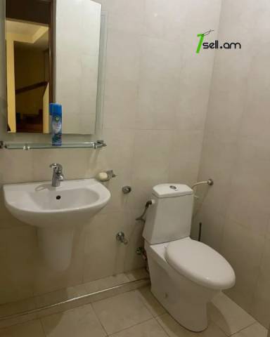 4 սենյականոց բնակարան նորակառույց շենքում, Zaqyan Street, 180 քմ, 3+ սանհանգույց, մի քանի պատշգամբ