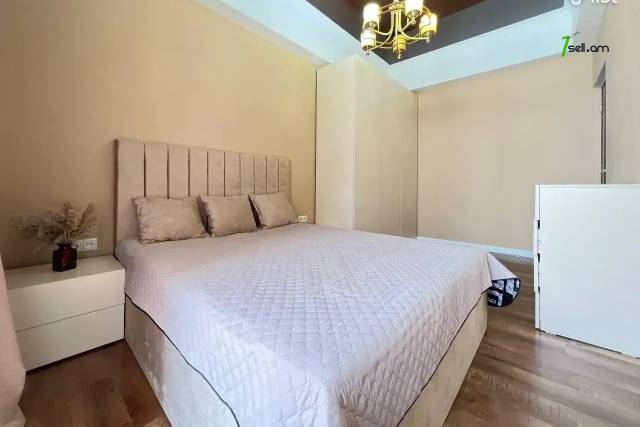 4 սենյականոց բնակարան նորակառույց շենքում, Դավթաշեն 4-րդ թաղամաս, 100 քմ, 9/11 հարկ