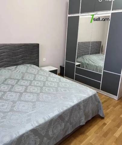 3 սենյականոց բնակարան նորակառույց շենքում Պարույր Սևակի փողոցում, 90 ք.մ., 2 սանհանգույց