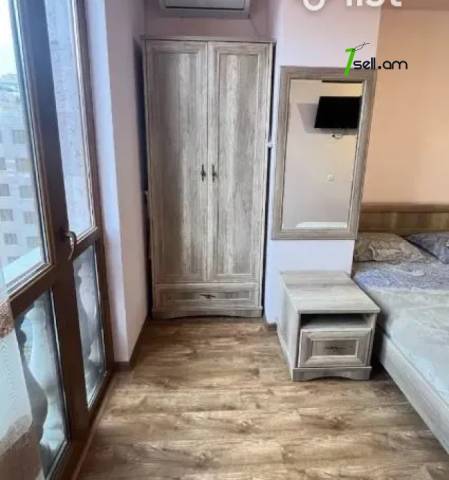 2 սենյականոց բնակարան նորակառույց շենքում Ադոնցի փողոցում, 45 ք.մ., բարձր առաստաղներ