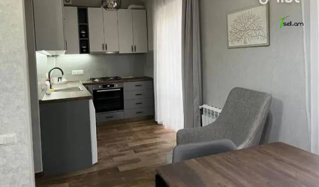 2 սենյականոց բնակարան Կոմիտասի պողոտայում, 56 ք.մ., 3/5 հարկ, դիզայներական ոճով վերանորոգված