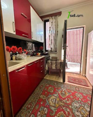 Մեկ հարկանի քարե տուն Սեբաստիայի փողոցում Մալաթիա Սեբաստիայում, 40 քմ, կապիտալ վերանորոգված