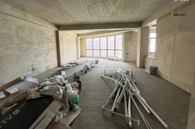 5 սենյականոց բնակարան նորակառույց շենքում Աբովյան փողոցում, 225 քմ, 6/14 հարկ, 3+ սանհանգույց