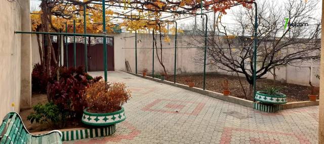 Երկու հարկանի քարե տուն Էրեբունիում, 550 ք.մ., 2 սանհանգույց, եվրովերանորոգված