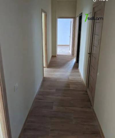 3 սենյականոց բնակարան նորակառույց շենքում Մոնթե Մելքոնյան փողոցում, 99 ք.մ., 8/17 հարկ