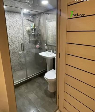 2 սենյականոց բնակարան Նանսենի փողոցում, 51 քմ, կապիտալ վերանորոգված