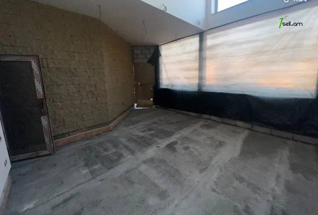 2 սենյականոց բնակարան նորակառույց շենքում Մարշալ Բաղրամյան պողոտայում, 78 քմ, բարձր առաստաղներ