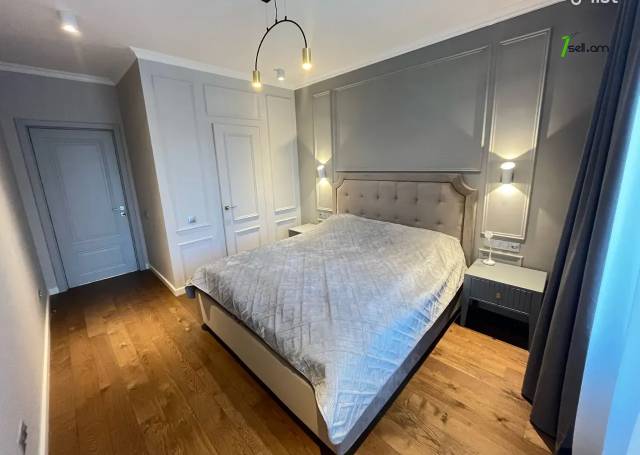 3 սենյականոց բնակարան նորակառույց շենքում Օրբելի եղբայրների փողոցում, 85 քմ, 4/15 հարկ