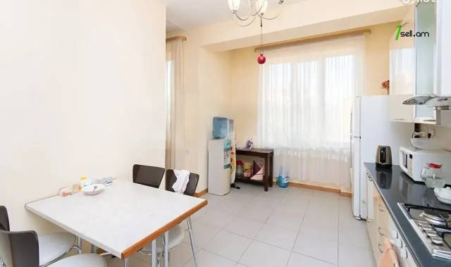 3 սենյականոց բնակարան նորակառույց շենքում Պարոնյան փողոցում, 101 քմ, 8/11 հարկ, բարձր առաստաղներ