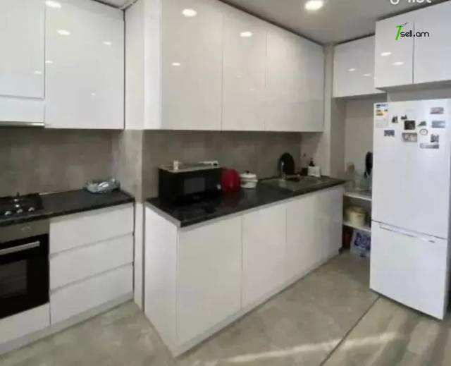 2 սենյականոց բնակարան, Նորաշեն թաղամաս, 60 ք.մ., 9/14 հարկ, կապիտալ վերանորոգված