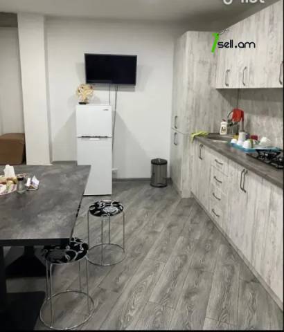 Գրասենյակային տարածք Բրյուսովի փողոցում կենտրոնում, 120 քմ