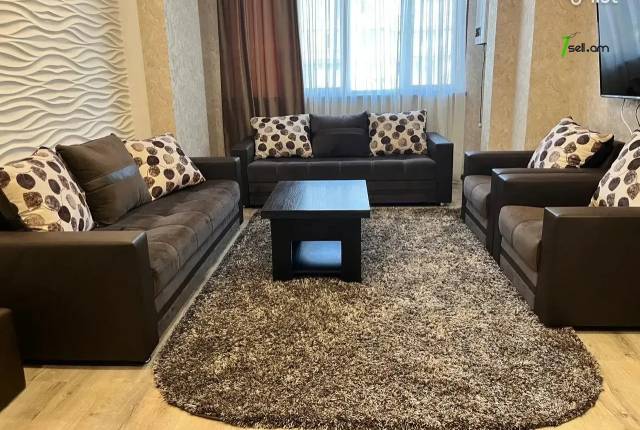 2 սենյականոց բնակարան Ազատության պողոտայում, 45 քմ, 7/9 հարկ, դիզայներական ոճով վերանորոգված