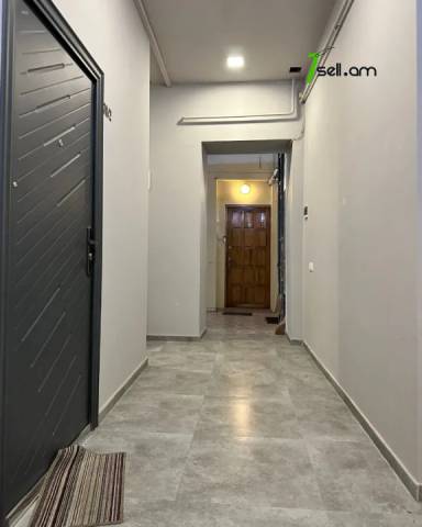 1 սենյականոց բնակարան Մեսրոպ Մաշտոցի պողոտայում, 33 ք.մ., բարձր առաստաղներ, կապիտալ վերանորոգված