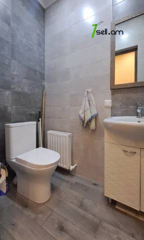 3 սենյականոց բնակարան Տերյան փողոցում, 90 քմ, 3/5 հարկ, 2 սանհանգույց, մի քանի պատշգամբ