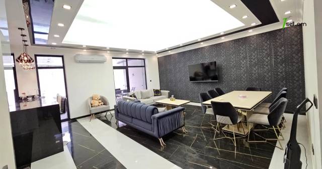 Երկու հարկանի քարե տուն Մարշալ Բաբաջանյանի փողոցում Ավանում, 500 քմ, 3+ սանհանգույց