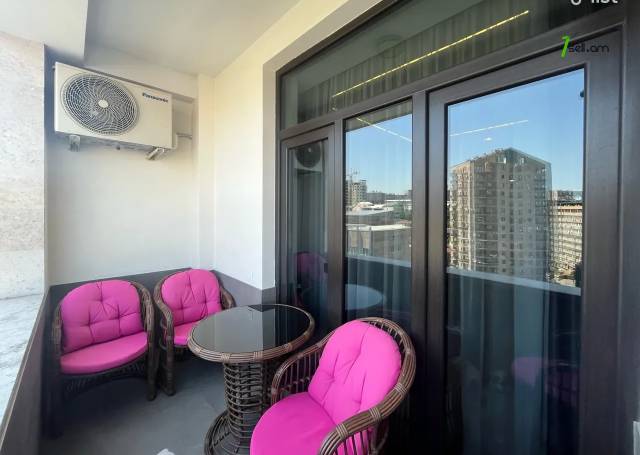 2 սենյականոց բնակարան նորակառույց շենքում Օրբելի եղբայրների փողոցում, 76 ք.մ., 2 սանհանգույց