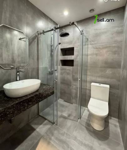 2 սենյականոց բնակարան նորակառույց շենքում Կոմիտասի պողոտայում, 60 քմ, 2/6 հարկ, բարձր առաստաղներ