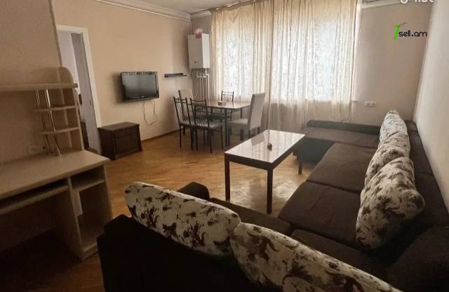 2 սենյականոց բնակարան Սեբաստիայի փողոցում, 40 քմ, կապիտալ վերանորոգված, քարե շենք