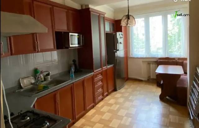 3 սենյականոց բնակարան Արցախի պողոտայում, 98 քմ, 3/9 հարկ, կապիտալ վերանորոգված