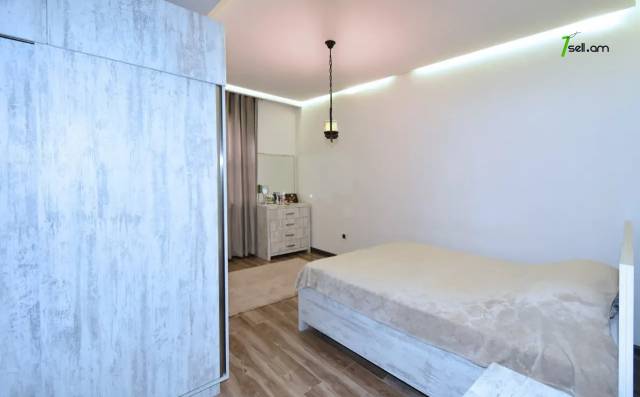 Երկու հարկանի քարե տուն, Նոյ թաղամաս Մալաթիա Սեբաստիայում, 1020 ք.մ., 3+ սանհանգույց