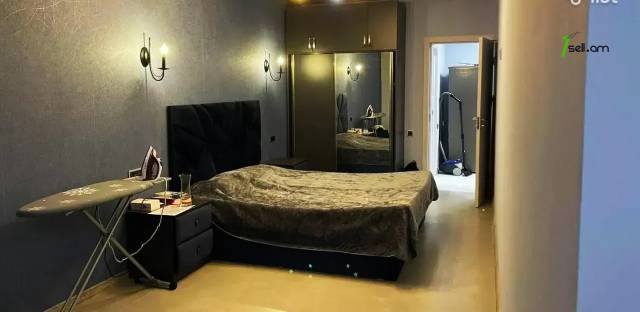 4 սենյականոց բնակարան Էրեբունու փողոցում, 100 ք.մ., բարձր առաստաղներ, կապիտալ վերանորոգված