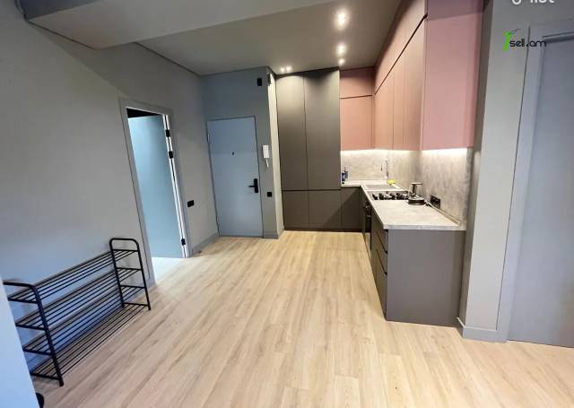 3 սենյականոց բնակարան նորակառույց շենքում Կոմիտասի պողոտայում, 56 ք.մ., 10/15 հարկ, բարձր առաստաղներ