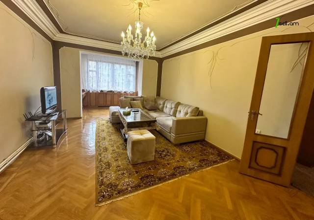 3 սենյականոց բնակարան Վարդանանց փողոցում, 77 ք.մ., 3/9 հարկ, եվրովերանորոգված
