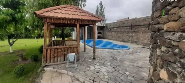 Երկու հարկանի տուն, Շիրակի 4-րդ նրբանցք Շենգավիթում, 160 ք.մ., 2 սանհանգույց, եվրովերանորոգված