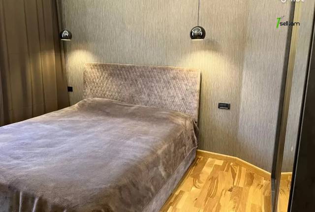 4 սենյականոց բնակարան նորակառույց շենքում կենտրոնում, 110 քմ, 4/15 հարկ, 2 սանհանգույց