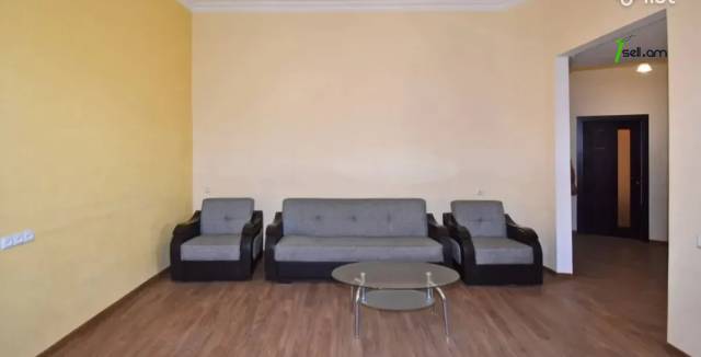 2 սենյականոց բնակարան Կիևյան փողոցում, 56 ք.մ., բարձր առաստաղներ, 2/5 հարկ, կապիտալ վերանորոգված