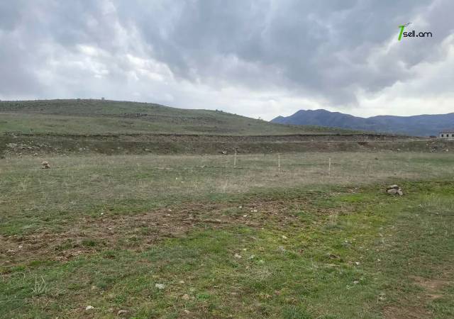 Հողատարածք բնակելի շինությունների համար, Գեղարդի Խճուղի Գառնիում, 1000 քմ