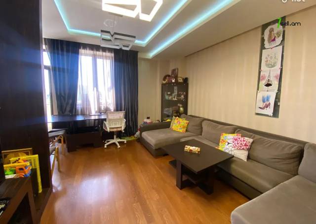 3 սենյականոց բնակարան նորակառույց շենքում Սասնա Ծռերի փողոցում, 92 քմ, 3/19 հարկ, 2 սանհանգույց