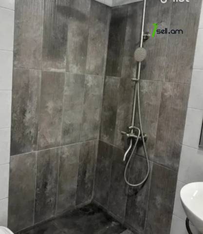 4 սենյականոց բնակարան Դրոյի փողոցում, 75 ք.մ., 10/13 հարկ, կապիտալ վերանորոգված