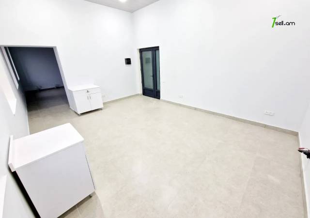 Բազմաֆունկցիոնալ գույք, Թբիլիսյան խճուղի Քանաքեռ Զեյթունում, 2000 ք.մ.