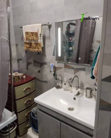 Մեկ հարկանի քարե տուն Ներքին Շենգավիթ 8-րդ փողոցում Շենգավիթում, 500 ք.մ., կապիտալ վերանորոգված