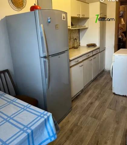 3 սենյականոց բնակարան Գրիգոր Արծրունու փողոցում, 77 քմ, 3/5 հարկ, քարե շենք