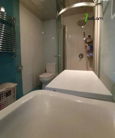 3 սենյականոց բնակարան Սարյան փողոցում, 85 ք.մ., 9/16 հարկ, 2 սանհանգույց