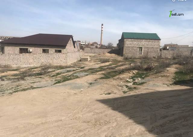 Հողատարածք բնակելի շինությունների համար Լուկաշինի փողոցում Աջափնյակում, 500 ք.մ.