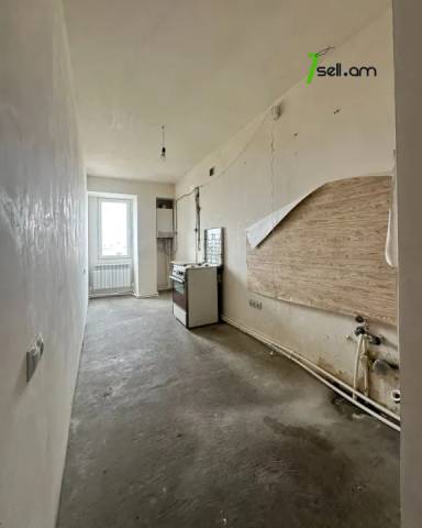 4 սենյականոց բնակարան Նոր Արեշի 4րդ փողոցում, 97 քմ, 3/9 հարկ