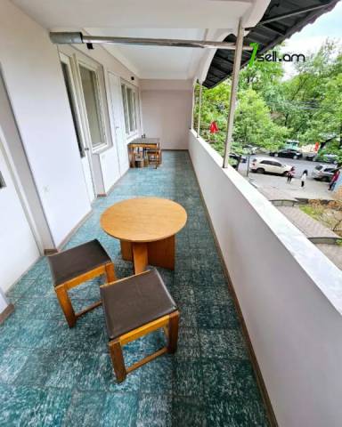 3 սենյականոց բնակարան Սարյանի փողոցում, 100 քմ, 3/9 հարկ, կապիտալ վերանորոգված